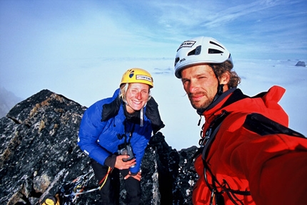 Golden Lunacy first ascent on Maujit Qaqarssuasia, Greenland - In August Polish mountaineers David Kaszlikowski and Eliza Kubarska made a first ascent of 'Golden Lunacy' (2000m  UIAA VIII +, 7a+ max.) on Maujit Qaqarssuasia wall in the Torssakutak fjord, Greenland. 