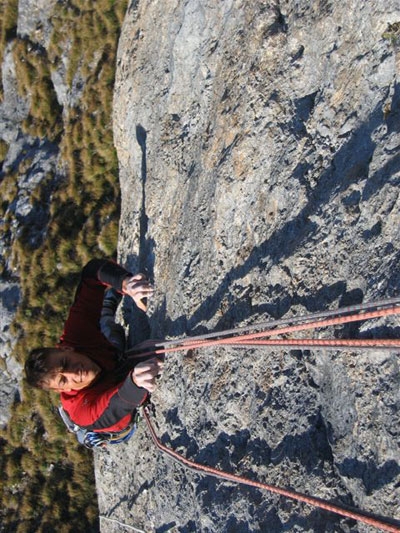 Due spit alla fine, nuova via e libera sulla Cima d’Auta - Il 3/10 Maurizio ‘Manolo’ Zanolla, insieme ad Omar Genuin, ha liberato “Due spit alla fine” la via da loro stessi aperta quest’estate sulla parete sud della Cima d’Auta (Dolomiti).