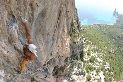 Mezzogiorno di fuoco - Punta Giradili - Mauro Bubu Bole climbing Mezzogiorno di fuoco