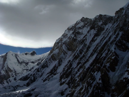 Annapurna: Tomasz Humar south face report - Tomaz Humar reveals details of his solo adventure to the East Summit of Annapurna (8047m) via a new line up the South Face.