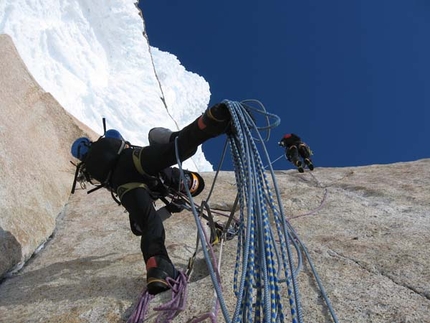 Patagonia: Cerro Standhardt, Punta Herron and Torre Egger traverse - From 21 to 23/11/2007 Ermanno Salvaterra, Alessandro Beltrami, Mirko Mase and Fabio Salvadei accomplished the traverse of Cerro Standhardt, Punta Herron and Torre Egger in the Cerro Torre group in Patagonia. The Italian mountaineers turned back from the Col of Conquest beneath Cerro Torre due to risk of avalanches.