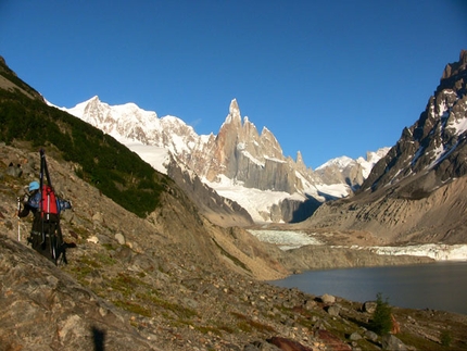 Cerro Mariano Moreno for Monego and Cominetti - On 14/11 Giulia Monego and Marcello Cominetti reached the summit of  Cerro Mariano Moreno 3456m (Hielo Continental Sur, Patagonia).