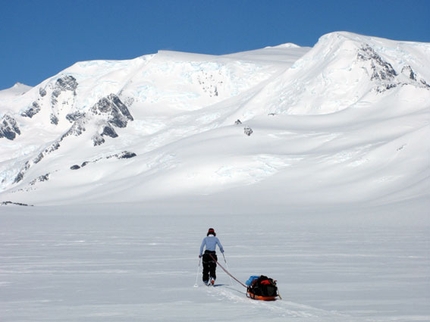 Cerro Mariano Moreno for Monego and Cominetti - On 14/11 Giulia Monego and Marcello Cominetti reached the summit of  Cerro Mariano Moreno 3456m (Hielo Continental Sur, Patagonia).