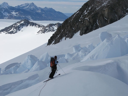 Cerro Mariano Moreno for Monego and Cominetti - On 14/11 Giulia Monego and Marcello Cominetti reached the summit of  Cerro Mariano Moreno 3456m (Hielo Continental Sur, Patagonia).