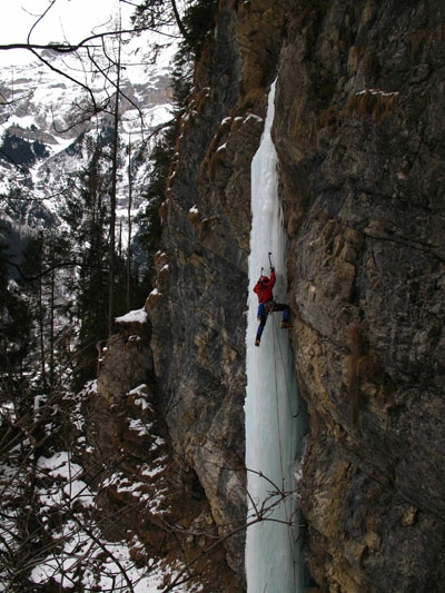 Kandersteg, l’ice festival, le cascate di ghiaccio, le gare - Marcello Sanguineti e l’ottava edizione dell’Ice Climbing Festival di Kandersteg (Alpi Bernesi).