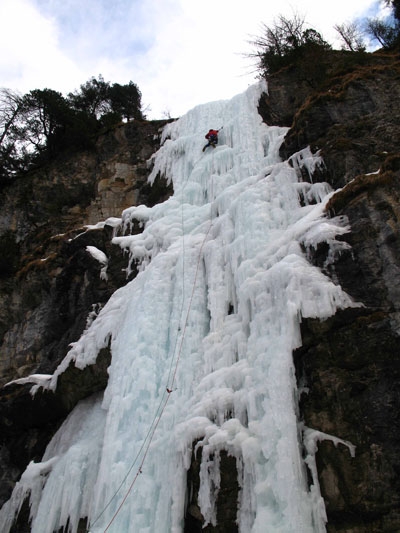 Kandersteg, l’ice festival, le cascate di ghiaccio, le gare - Marcello Sanguineti e l’ottava edizione dell’Ice Climbing Festival di Kandersteg (Alpi Bernesi).