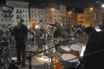 Il TrentoFilmfestival dalla WebTv - I colori, le emozioni, i personaggi e tutto quello che ha fatto il 56° TrentoFilmfestival vista dal backstage della prima WebTV del più antico festival della montagna, esplorazione e avventura. 