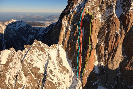 Mont Blanc - Red: La Classica Moderna, established by Hervé Barmasse, Iker Pou and Eneko Pou up the Left Pillar of Brouillard (Mont Blanc. To the left, in blue, the Polish route. To the right, in yellow, the Via Bonatti - Oggioni on Pilastro Rosso.