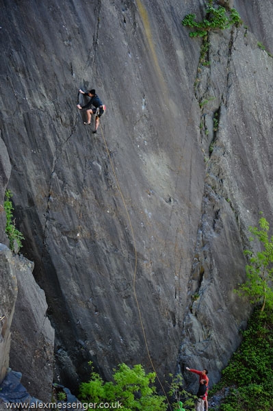 Nicolas Favresse - trad climbing in Wales and England - Nicolas Favresse and Sean Villanueva have just spent three weeks climbing in Wales, repeating a series of routes on Gogarth, Dinas Cromlech and Cloggy including John Redhead's  masterpiece 