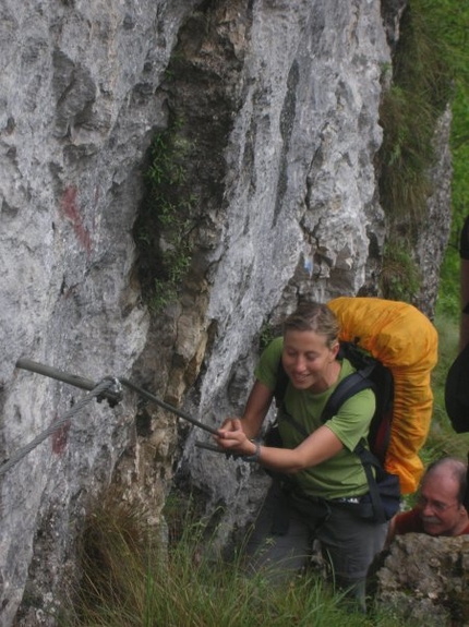 TV 1 – L'alta Via delle Prealpi Trevigiane - Valerio Scarpa presenta l’Alta via delle Prealpi Trevigiane che con uno sviluppo di 120 Km attraversa il Monte Grappa, il Cesen, il Cansiglio e parte del Col Visentin per un trekking tutto da scoprire.