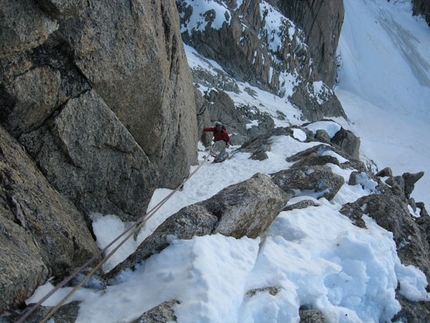 Rêve Caché, new route on Mont Blanc - On 29/09/08 Enrico Bonino and Paolo Stroppiana made the first ascent of Rêve Caché (700m, 5+ MR 4c) up the east face of Pointe d'Androsace, located in the Combe Maudite, Mont Blanc.