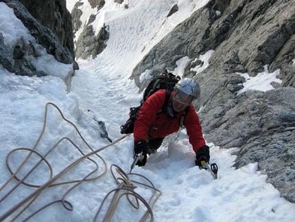 Rêve Caché, new route on Mont Blanc - On 29/09/08 Enrico Bonino and Paolo Stroppiana made the first ascent of Rêve Caché (700m, 5+ MR 4c) up the east face of Pointe d'Androsace, located in the Combe Maudite, Mont Blanc.