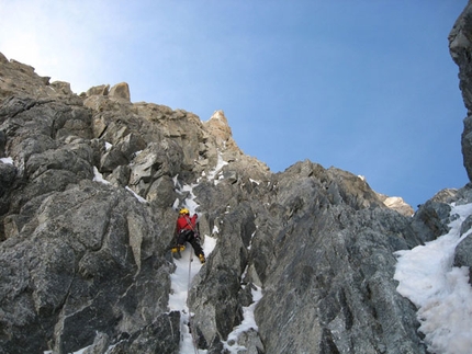Rêve Caché, new route on Mont Blanc - On 29/09/08 Enrico Bonino and Paolo Stroppiana made the first ascent of Rêve Caché (700m, 5+ MR 4c) up the east face of Pointe d'Androsace, located in the Combe Maudite, Mont Blanc.