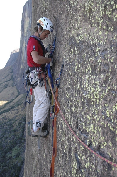 Tough Enough, international challenge on Tsaranoro, Madagascar - The story behind the collective effort to free all the pitches of one of the hardest big walls in the world, Tough Enough 8b+ 380m on Karambony, Tsaranoro massif, Madagascar.