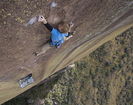 Tough Enough, international challenge on Tsaranoro, Madagascar - The story behind the collective effort to free all the pitches of one of the hardest big walls in the world, Tough Enough 8b+ 380m on Karambony, Tsaranoro massif, Madagascar.