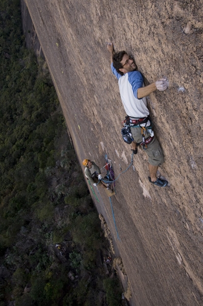 Tough Enough, international challenge on Tsaranoro, Madagascar - The story behind the collective effort to free all the pitches of one of the hardest big walls in the world, Tough Enough 8b+ 380m on Karambony, Tsaranoro massif, Madagascar.