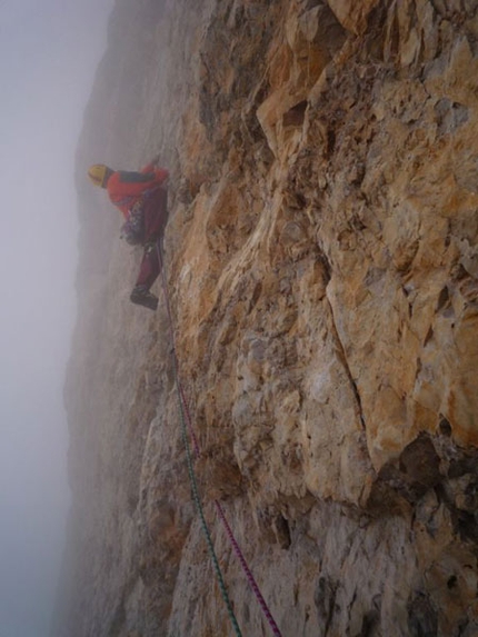 Tour estivo tra Mesules e Tre Cime - Il tour estivo in Dolomiti di Erik Svab con la prima salita in libera insieme a Martina Cufar della via “Diamante” (Meisules dala Biesces) e con Giovanni Renzi.la probabile prima ripetizione, libera e “a vista” della via “Killer” sulla Cima Piccolissima 