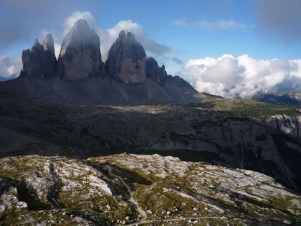 Tour estivo tra Mesules e Tre Cime - Il tour estivo in Dolomiti di Erik Svab con la prima salita in libera insieme a Martina Cufar della via “Diamante” (Meisules dala Biesces) e con Giovanni Renzi.la probabile prima ripetizione, libera e “a vista” della via “Killer” sulla Cima Piccolissima 