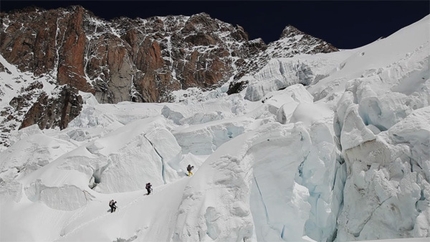 La Classica Moderna - Hervé Barmasse, Iker and Eneko Pou during the approach to La Classica Moderna, Mont Blanc