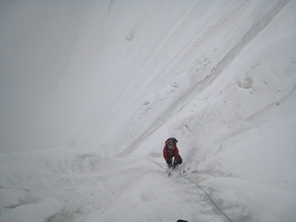 Slovenian climbs in Central Tien Shan - Last summer Ales Holc, Matej Smrkolj e Tadej Kriselj carried out the first ascent of Slovenian birthday party (TD+, 1000m) on the North Face of Pik Parashutny 5360m. Tine Marence and Andrej Magajne carried out the probabile first repeat of thee Slovenian Route on Pik Troglav and a quick ascent of Khan Tengry (7010m).