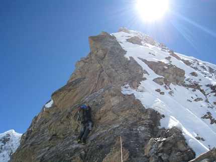 Slovenian climbs in Central Tien Shan - Last summer Ales Holc, Matej Smrkolj e Tadej Kriselj carried out the first ascent of Slovenian birthday party (TD+, 1000m) on the North Face of Pik Parashutny 5360m. Tine Marence and Andrej Magajne carried out the probabile first repeat of thee Slovenian Route on Pik Troglav and a quick ascent of Khan Tengry (7010m).