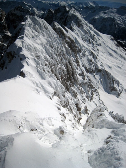 Jof di Montasio South Face, first ski descent of by Luca Vuerich - Luca Vuerich has carried out the first ski descent of the South Face of Jof di Montasio 2753m (Julian Alps).