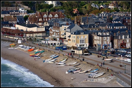 Viaggio in Normandia, Francia - Un viaggio fotografico in Normandia nell'agosto del 2008, alla ricerca dell'acqua, del mare e del vento del nord, a cura di Dario Bonetto.