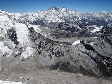 Jobo Rinjang first ascent by Joseph Puryear and David Gottlieb - Americans Joseph Puryear and David Gottlieb have made the first ascent of Jobo Rinjang (6,778 meters) via the direct South Face. This mountain is a satellite summit in the Lunag massif, Khumbu Region of Nepal.