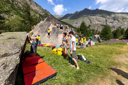 Granpablok, Parco Nazionale del Gran Paradiso - Il raduno di arrampicata boulder Granpablok 2023, Parco Nazionale del Gran Paradiso, Valle d’Aosta