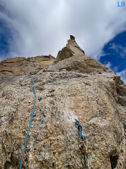 Roi du Siam, Mont Blanc, Niccolò Bruni, Gianluca Marra - The first ascent of 'Calcul du Roi' up Roi du Siam, Mont Blanc massif (Niccolò Bruni, Gianluca Marra 07/2023)