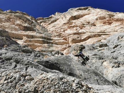 Furcia Rossa, Dolomiti, Hubert Eisendle, Simon Kehrer - L'apertura di Hinterm Horizont alla Furcia Rossa nelle Dolomiti (Hubert Eisendle, Simon Kehrer)