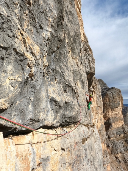 Furcia Rossa, Dolomiti, Hubert Eisendle, Simon Kehrer - L'apertura di Hinterm Horizont alla Furcia Rossa nelle Dolomiti (Hubert Eisendle, Simon Kehrer)