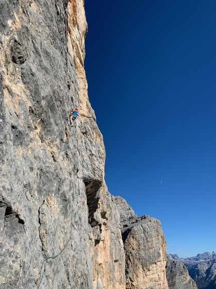 Furcia Rossa, Dolomiti, Hubert Eisendle, Simon Kehrer - L'apertura di Hinterm Horizont alla Furcia Rossa nelle Dolomiti (Hubert Eisendle, Simon Kehrer)