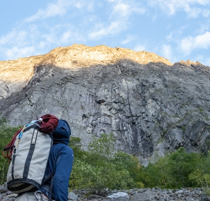 Skapelsen repeated free on Tågveggen in Norway by Eivind Hugaas and Kalle Olsson