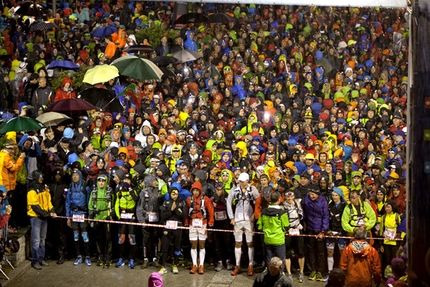 Kilian Jornet Burgada and Elizabeth Hawker win the Ultra-Trail du Mont-Blanc