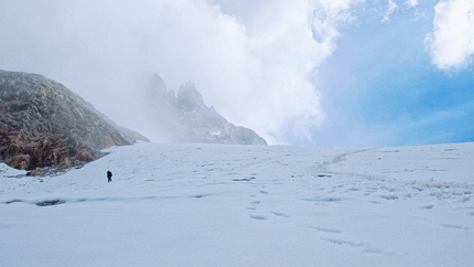 Mountain Man - Mountain Man di Arun Bhattarai.