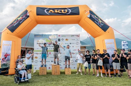 PreAlpiTour Hike&Fly Race 2023 - Il podio della PreAlpiTour Hike&Fly Race 2023: 2. Titta Scalet 1. Aaron Durogati 3.Simon Gruber