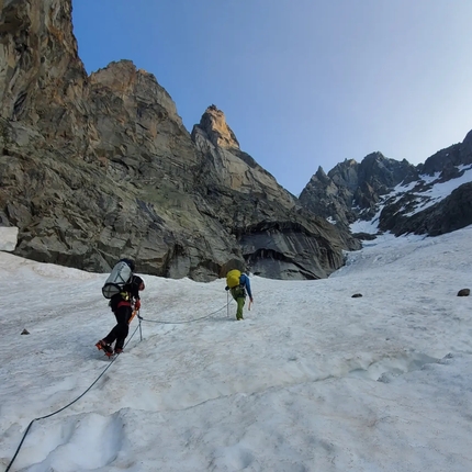 Tour de Jorasses, Giuseppe Vidoni, Richard Tiraboschi, Tommaso Vection, alpinismo - Elios & Super Elios alla Tour de Jorasses (Giuseppe Vidoni, Richard Tiraboschi, Tommaso Vection, 2023)