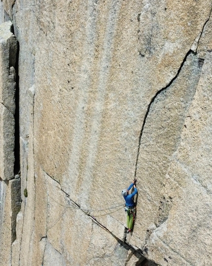 Tour de Jorasses, Giuseppe Vidoni, Richard Tiraboschi, Tommaso Vection, alpinismo - Elios & Super Elios alla Tour de Jorasses (Giuseppe Vidoni, Richard Tiraboschi, Tommaso Vection, 2023)