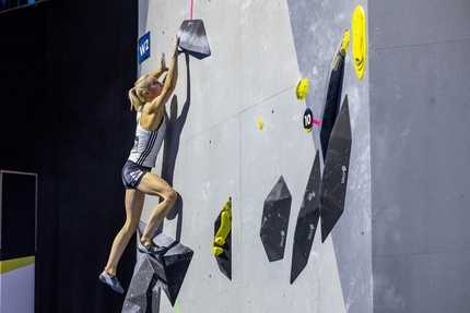 Janja Garnbret Boulder & Lead World Champion, qualifies for Paris 2024 with Jessica Pilz & Ai Mori
