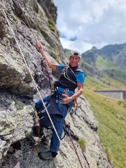 Cima Lares, Val Gerola, Cristian Candiotto, Armando Ligari - Cristian Candiotto e Armando Ligari in apertura alla Cima Lares in Val Gerola