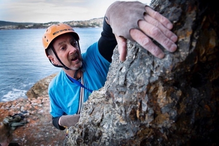 Paul Pritchard - Paul Pritchard making the first ascent of 'Jean' at Devil's Corner, Hobart, Tasmania