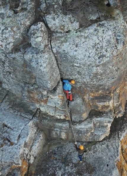 Paul Pritchard - Paul Pritchard making the first ascent of 'Jean' at Devil's Corner, Hobart, Tasmania