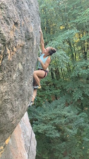 Ainhize Belar Barrutia ripete il primo 8c mondiale, Wallstreet di Wolfgang Güllich in Frankenjura