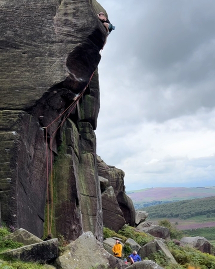 James Pearson climbs Parthian Shot without side-runner