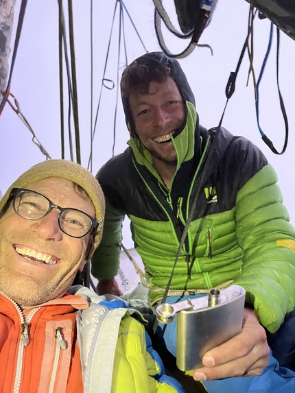 Eiger, Peter von Känel, Silvan Schüpbach - Eiger Renaissance: Peter von Känel & Silvan Schüpbach, grappa time!