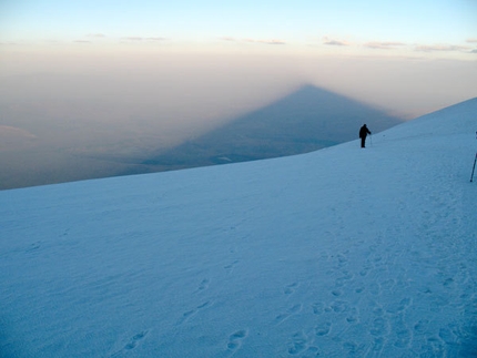 Monte Ararat - L'ombra dell'Ararat