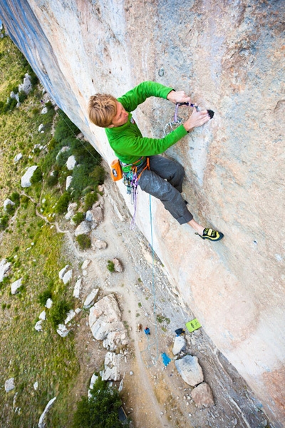 Black Bean, 8b trad per Arnaud Petit a Ceuse