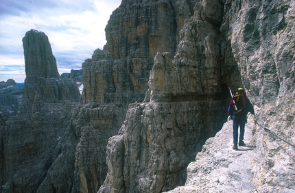 Via Ferrata delle Bocchette Centrali Cima Brenta Alta - Via Ferrata delle Bocchette Centrali: © Nicholas Hobley