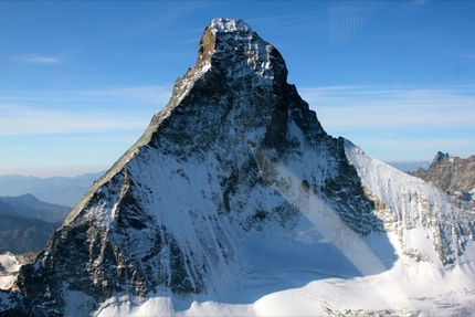 Matterhorn, via Bonatti in 7 hours 14 minutes by Aufdenblatten and Lerjen-Demjen